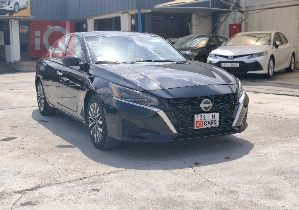 نيسان ألتيما